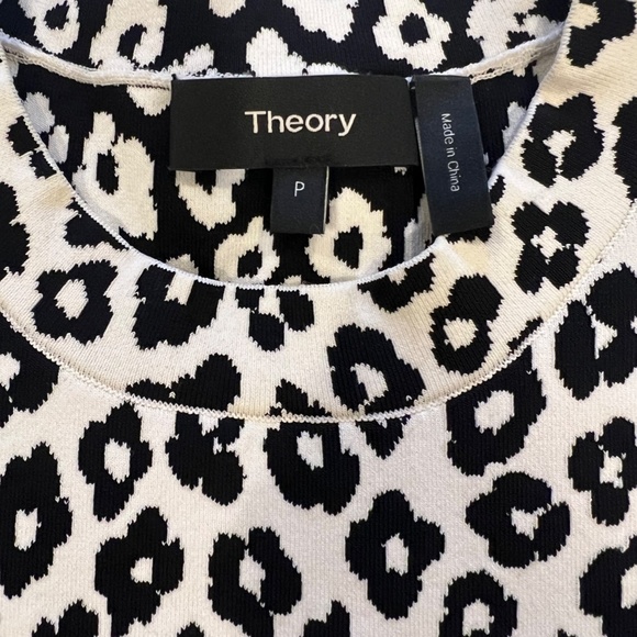 Theory Leopard Print Shell Top - Picture 3 of 4